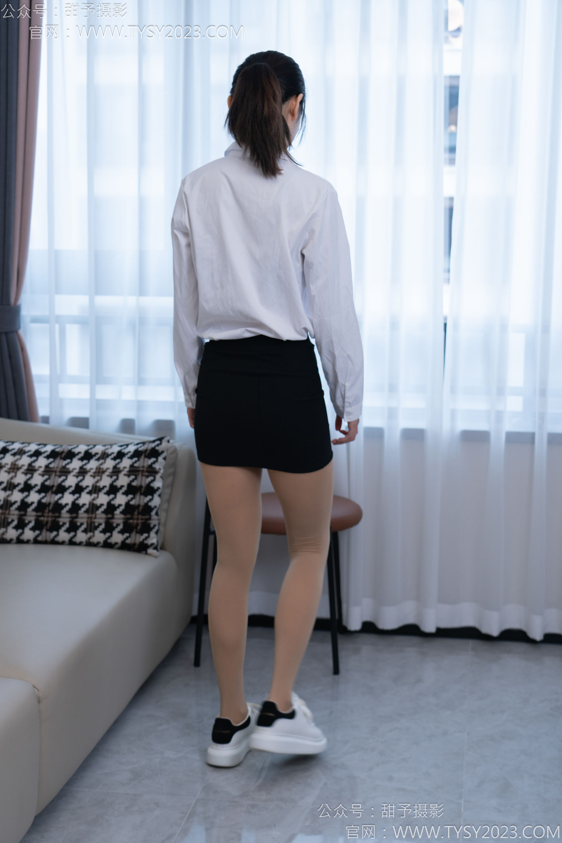 018