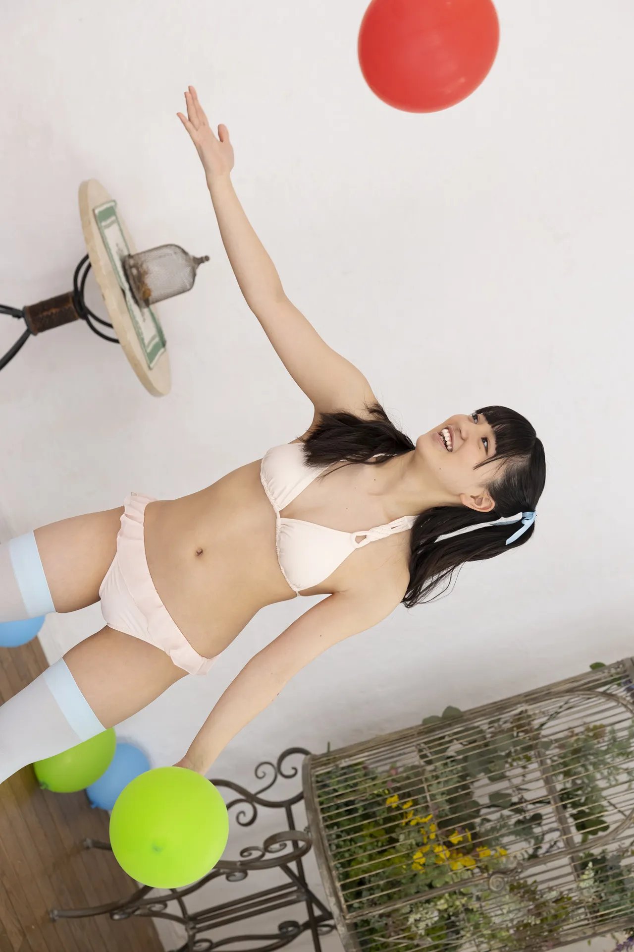 HINATAV01H33_13