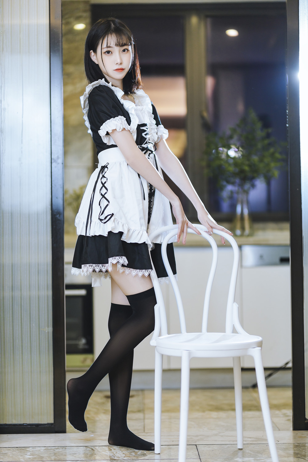 许岚 LAN 惊艳短裙女仆造型，二次元文化的传承